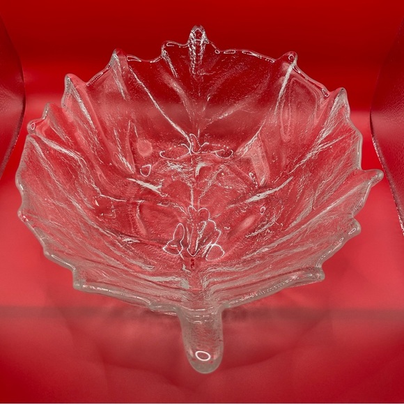 Vintage Blenko Clear Glass Cabbage Leaf Bowl l - Picture 6 of 11